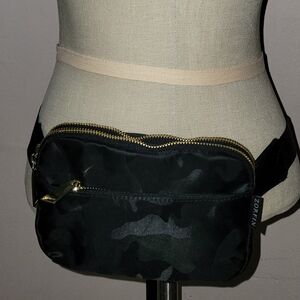 ZORFIN Belt Bag / Cross Body Waterproof Nylon Black  Belt Bag with Gold Zippers